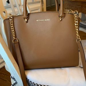 Michael Kors purse